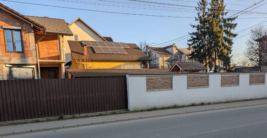 Proprietate de colt 2 intrari din strazi diferite intimitate rara - 4