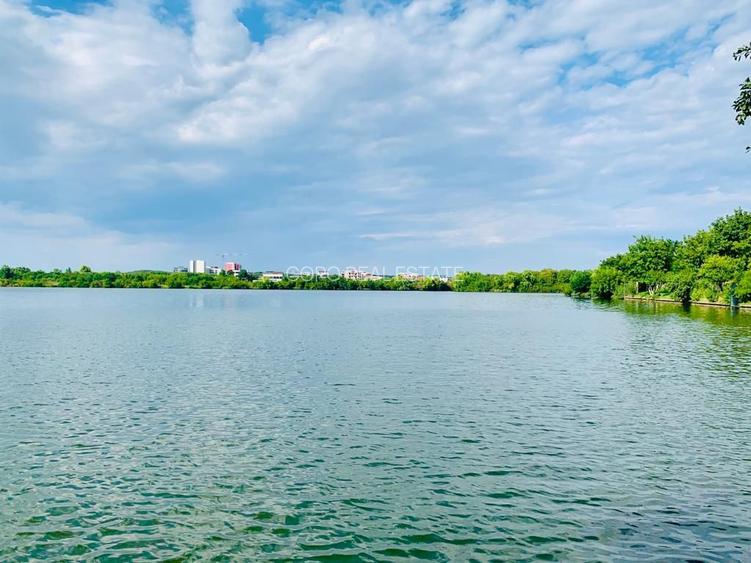 2066 mp teren deschidere lacul Grivita 24m zona deosebita in Damaroaia - 2