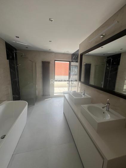 Penthouse 4 rooms for rent - 18