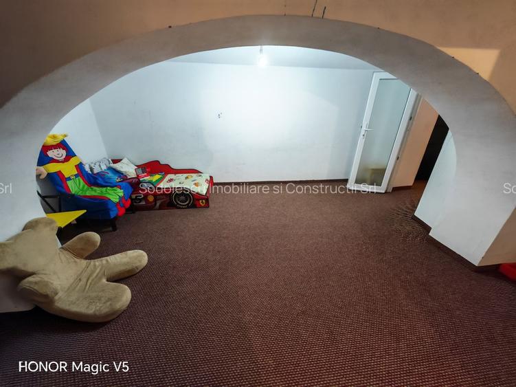 Casă cu destinație multiplă _ curte generoasă- Bălcescu - 13