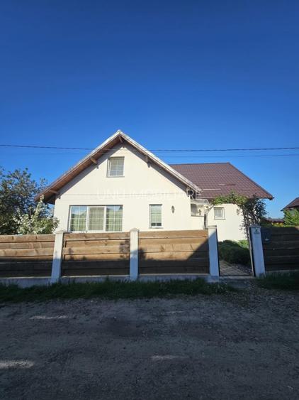 Casă cochetă cu mansardă și curte, 4 camere, stil modern, Luncă Cetățuii - 20