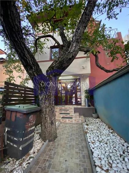 Vila Moderna zona Banu Manta - 2