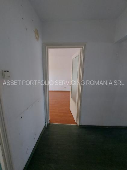 Apartament cu trei camere Pitesti-Arges - 23