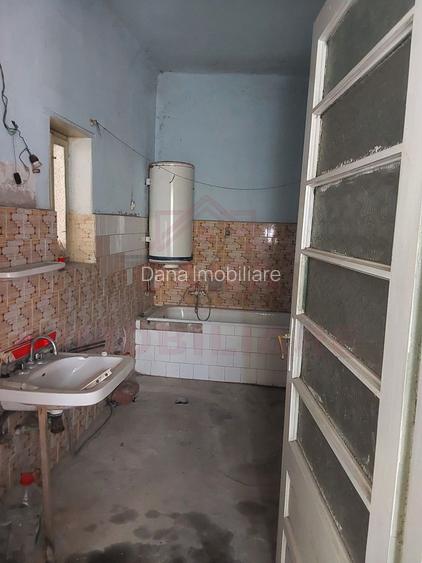 CASĂ IABLANIȚA  7 CAMERE \JUD. CS - 8
