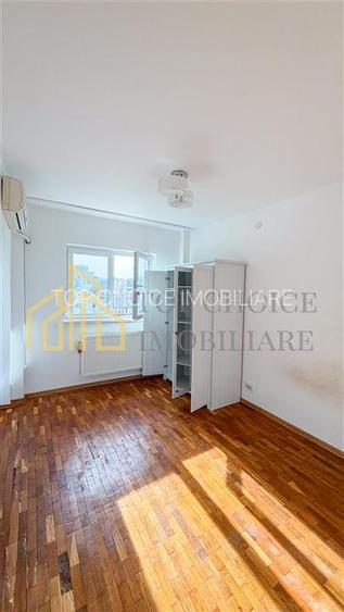 4 CAMERE DOROBANTI POLONA - BLOC 1981 - ETAJ 4 - VEDERE LINISTITA PE INTERIOR - 12