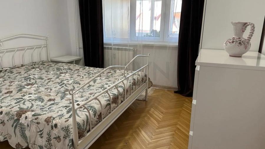 REA1029774 Apartament 4 camere 96mp, Piața Lahovari