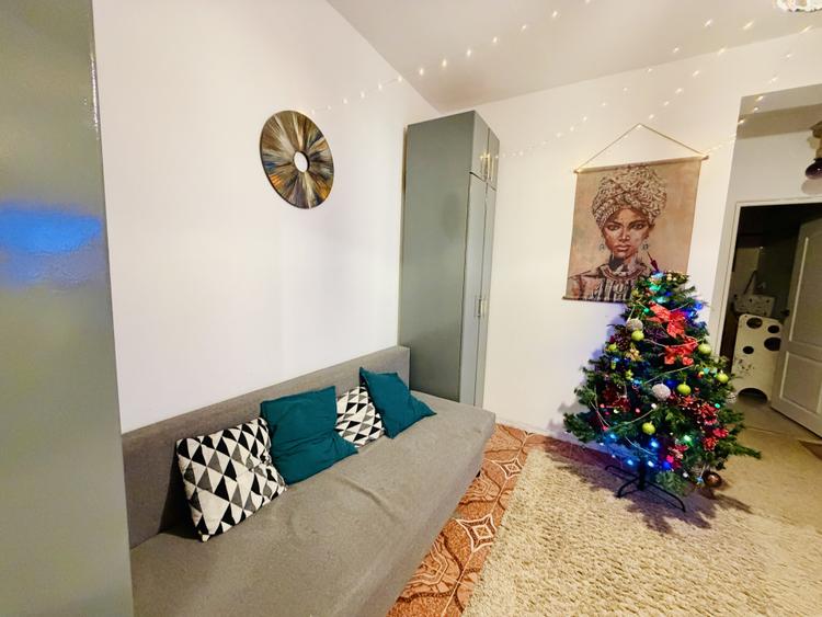 Apartament 3 camere in vila Giulesti zona linistita și curte generoasă etaj 1
