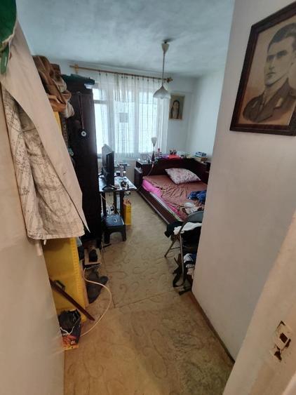 Apartament 5 camere ,parter