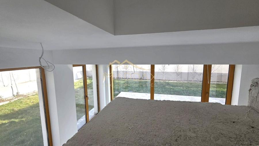 Apartament de vanzare 3 camere tip Duplex***Curte 110mp***Piata Domenii