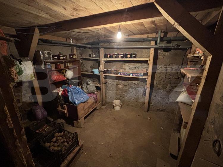 Casa de vanzare, cu 1100mp de teren