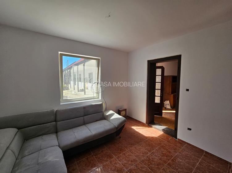 Casă individuală, 6 camere, teren generos, Sânandrei - central, comision 0% - 21