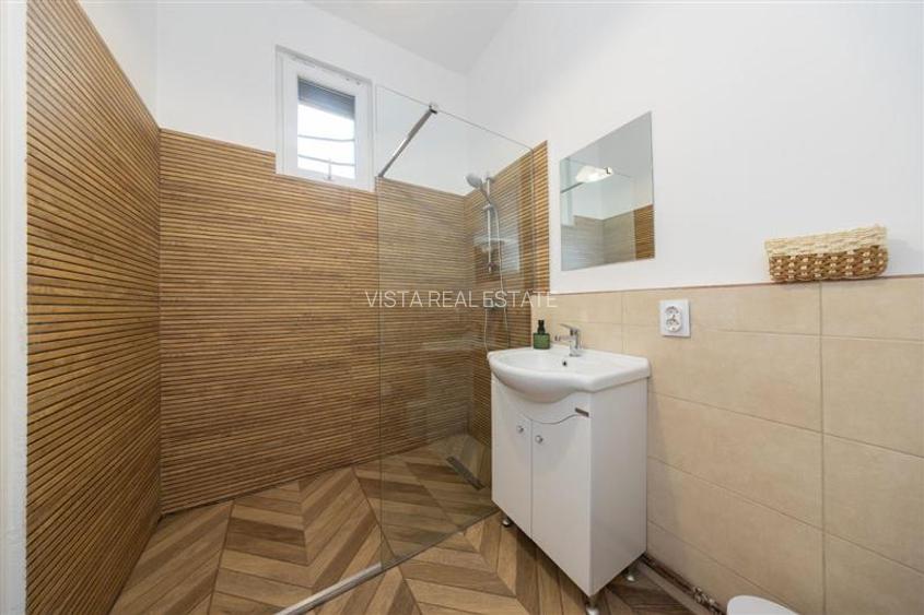 Garsoniera moderna, etaj 1, parcare interioara, Centru Istoric, Brasov - 11