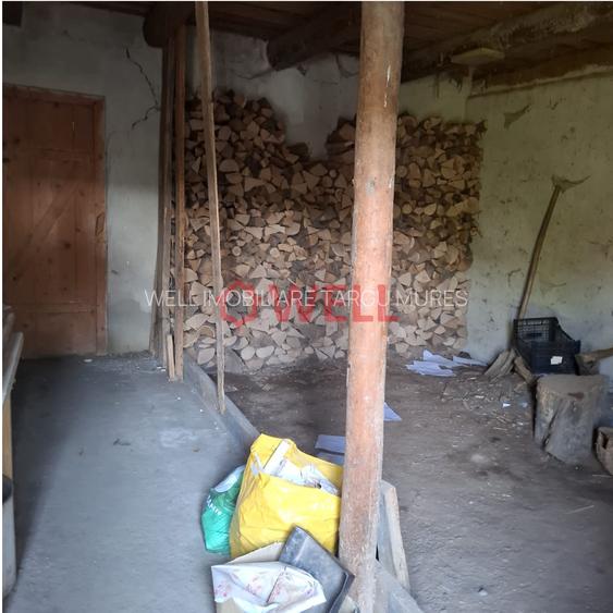 CASĂ FAMILIALĂ DE VÂNZARE, SITUATĂ ÎN GHINDARI - 11