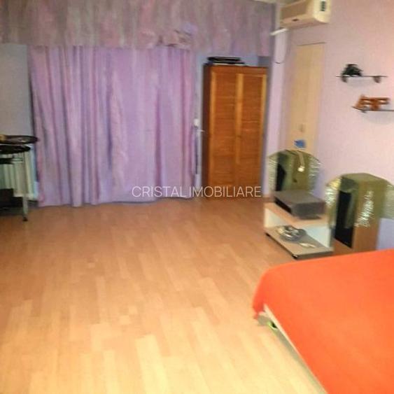 Vanzare Apartament 3 Camere Stradal pe Bd Nerva Traian - 10