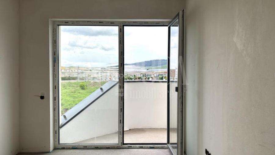 Apartament 2 camere de vanzare in Floresti - 3