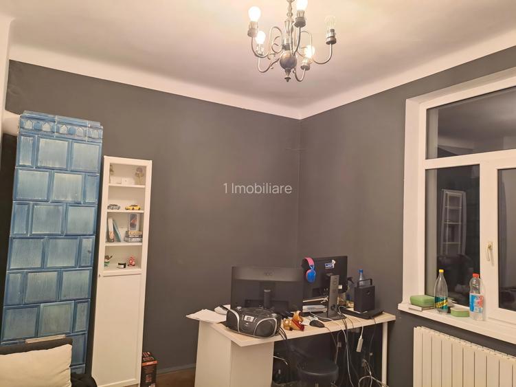 Ultracentral, casa cocheta pe o strada speciala! - 15