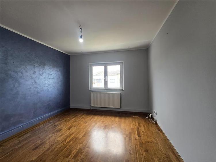 Apartament 3 Camere De Vanzare in Zona Excelenta Str. Aprodu Purice, Bacau - 2
