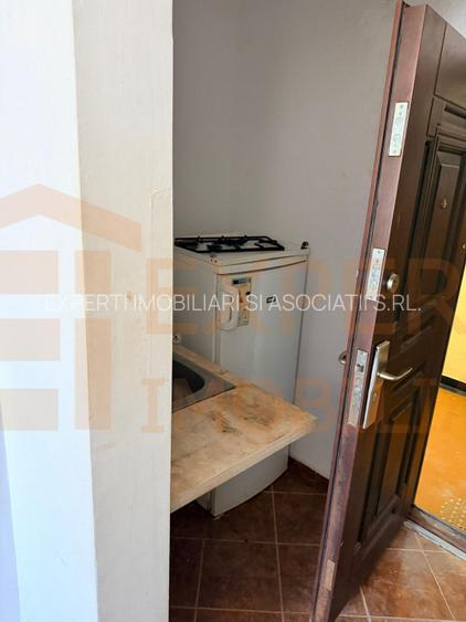 Garsoniera in zona Far - 4