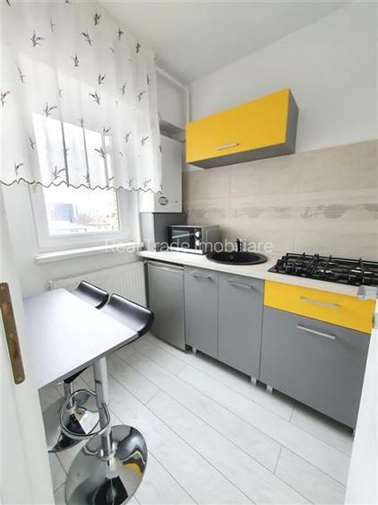 Garsoniera renovata, mobilata si utilata str. Toamnei - 2