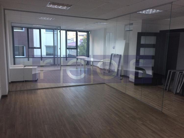 OPORTUNITATE INVESTITIE | CLADIRE BIROURI CLASA A | D+P+E6 | 640 MP | DOROBANTI - 14