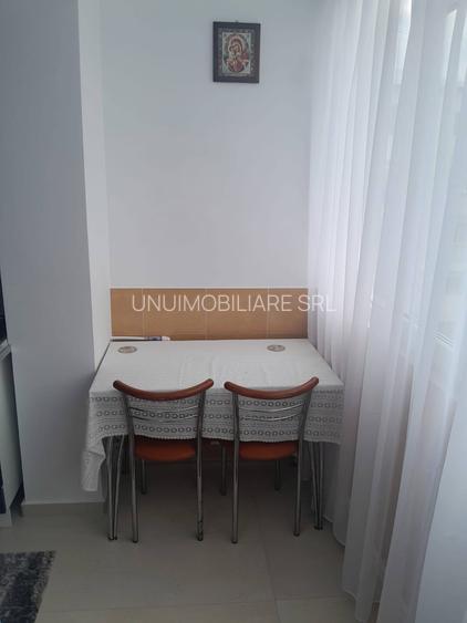 Garsoniera- Zona Sud Bazinul Olimpic  -etaj 3/4- 34 mp 40000 euro - 3