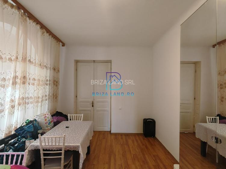 Calarasi, Hala Traian, casa stradal, Sp+P+E, sup. 207mp, teren 156mp - 2