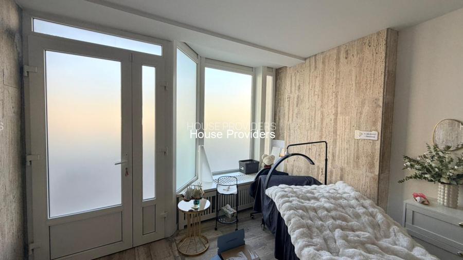 Spatii Comerciale Stradal|Marriott Casa Poporului 13 Septembrie - 3