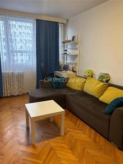Apartament 3 camere spațios Metrou Dristor - 10