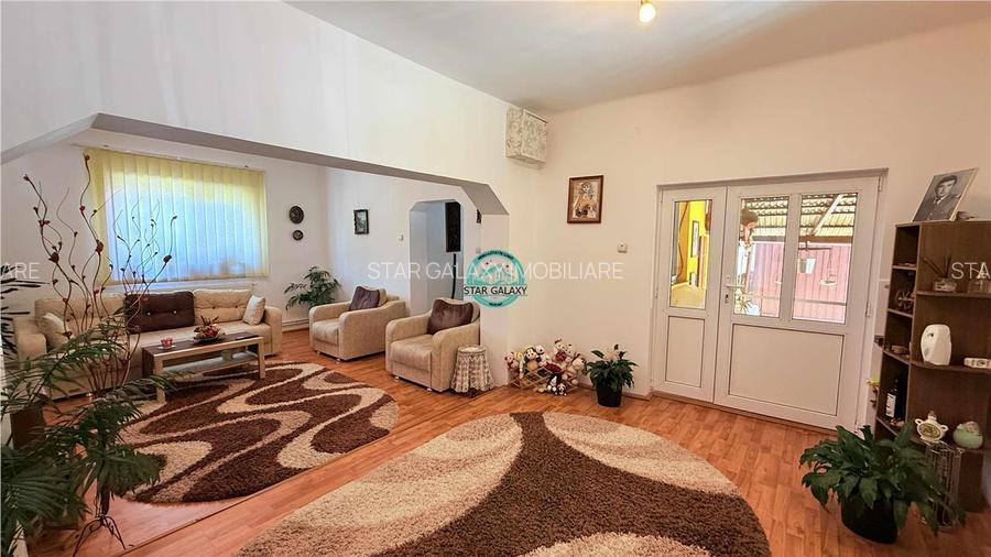 Vand casa cu 5 camere si teren 1040 mp in Toaca - 7