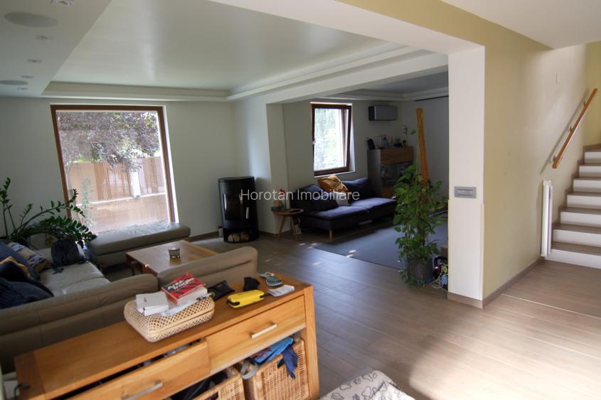 Casa cu piscina, eficienta energetic - 11