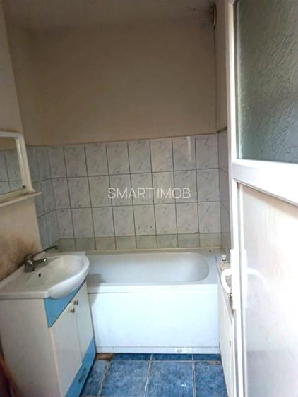 Garsoniera Cartier Bradet 27mp mobilata si utilata Pret 33.800eur neg - 3