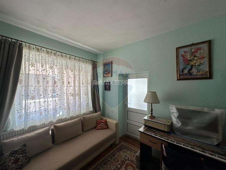 DE VANZARE- GOSPODARIE cu 95 arii teren - 9