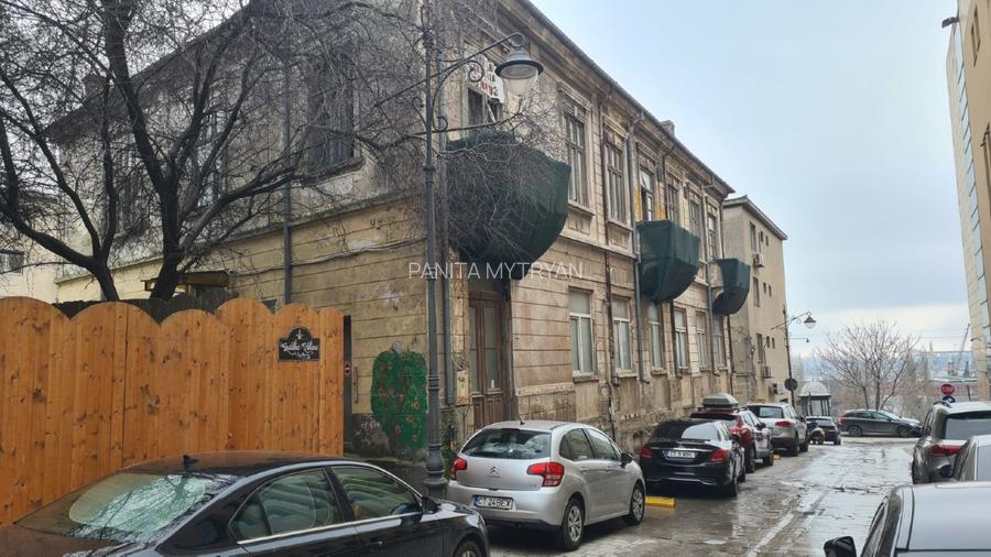 Vand casa in Centrul Vechi - 2