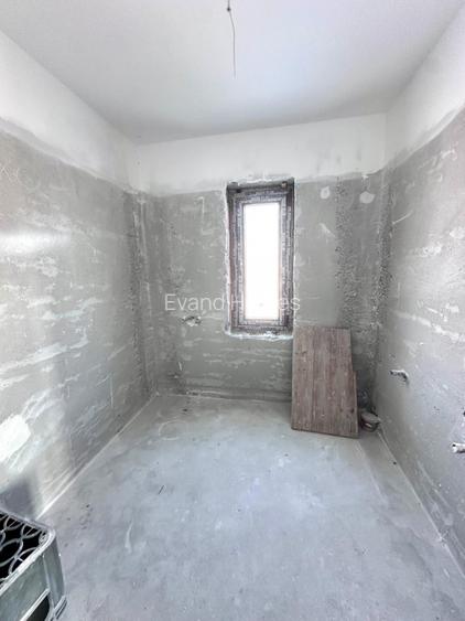 Super oferta - Duplex 5 camere si 3 bai - Mosnita Noua - 9