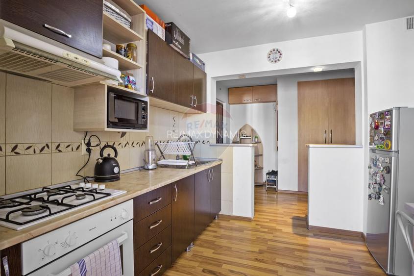 Apartament cu 2 camere decomandat de vanzare in zona 300 Arad - 3