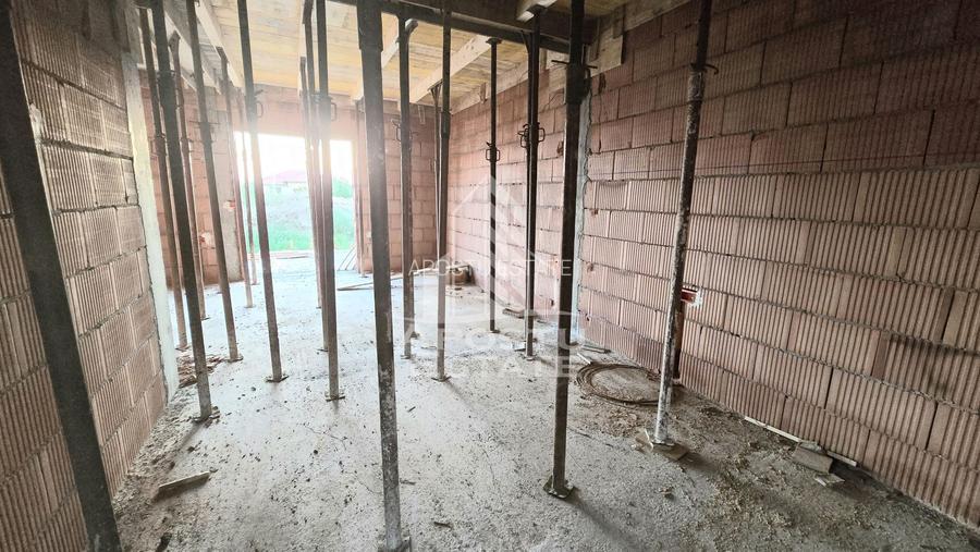 Jumatate de duplex pe parter cu 3 camere si 2 bai, Sag, Timis - 12