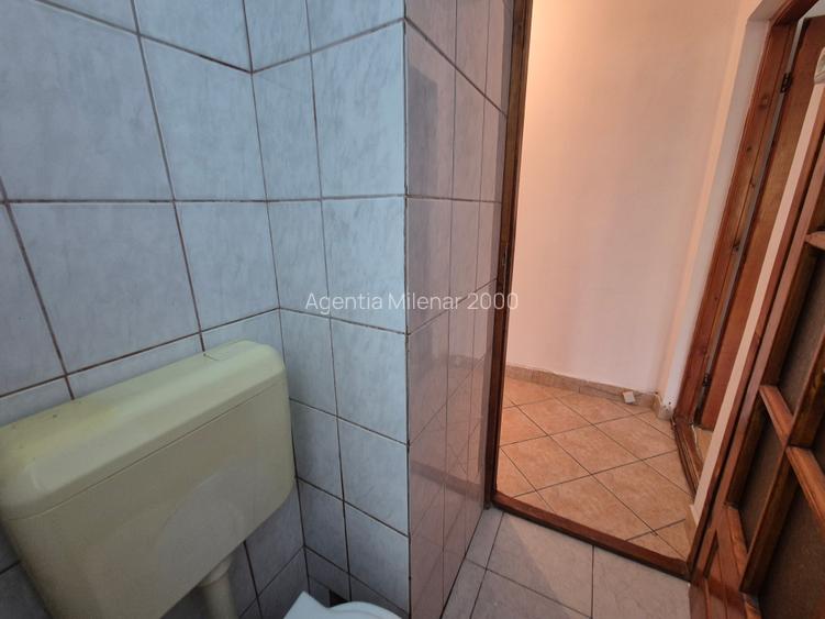 Pe frumoasa strada Harnicieila etajul 1, in bloc izolat termic - 7