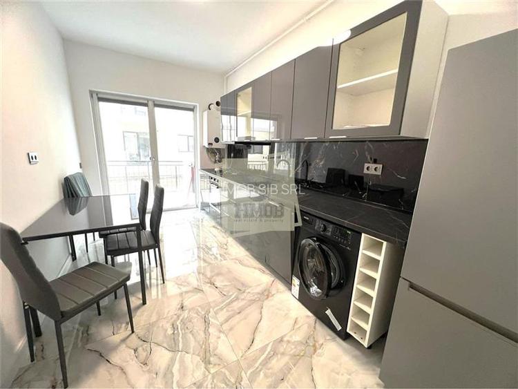 Dezvoltator vând studio 40 mp utili parcare boxa in Selimbar - 3