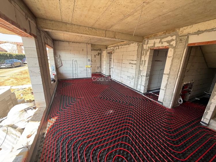 Casă individuală P+ETAJ+Pod Valu lui Traian, 265 mp teren • 2 parcări - 3
