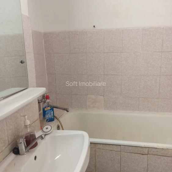 2 cam Mazepa 1 pret 260 euro - 4