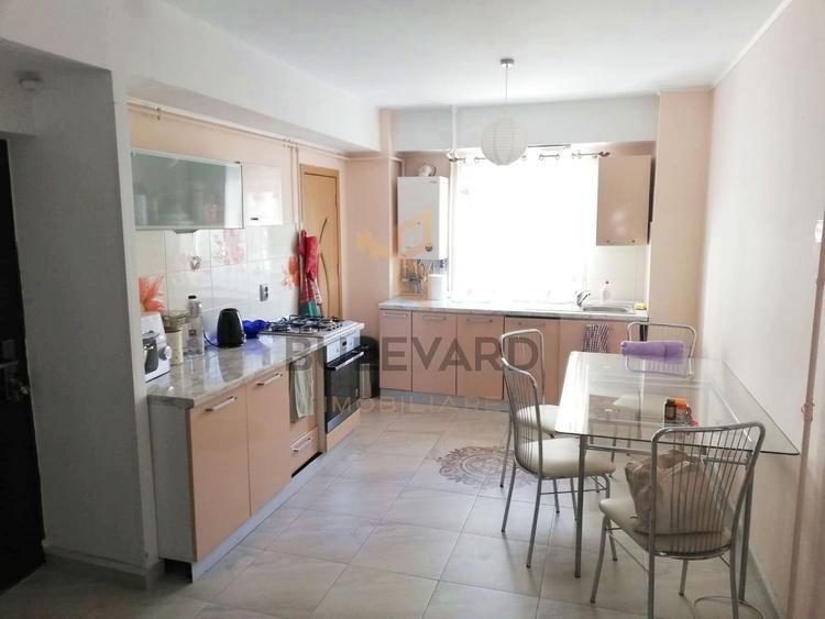 Apartament 3 camere decomandate, 87 mp, Piata Cipariu!