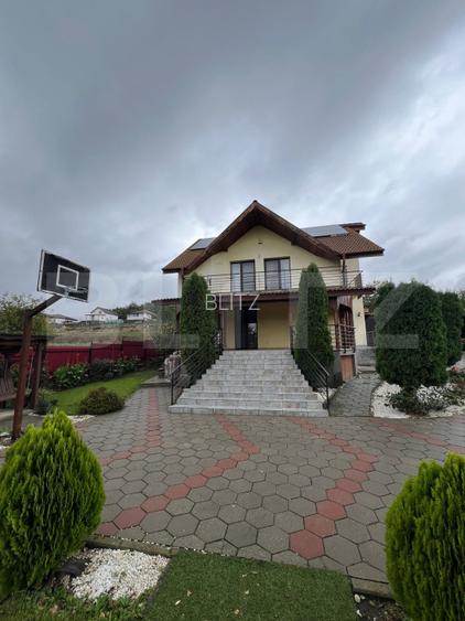 Casă individuală de vânzare în Nazna – 2200 mp teren, 300 mp utili - 2