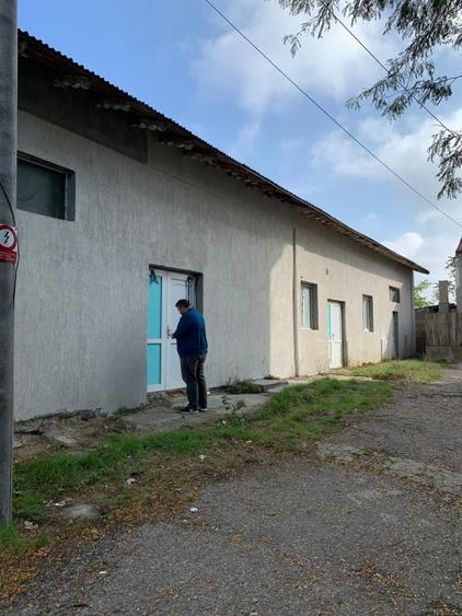 Spatiu Comercial pentru Birouri, Productie sau Depozitare