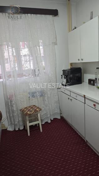 Apartament 3 camere - 5 minute pana la metrou Aparatorii Patriei - 7
