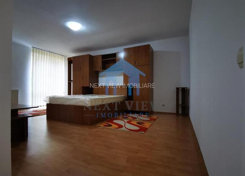 Apartament 1 camera, Plopilor - 3