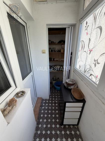 APARTAMENT 4 CAMERE - ETAJ INTERMEDIAR 4/8 - CRANGASI - 11