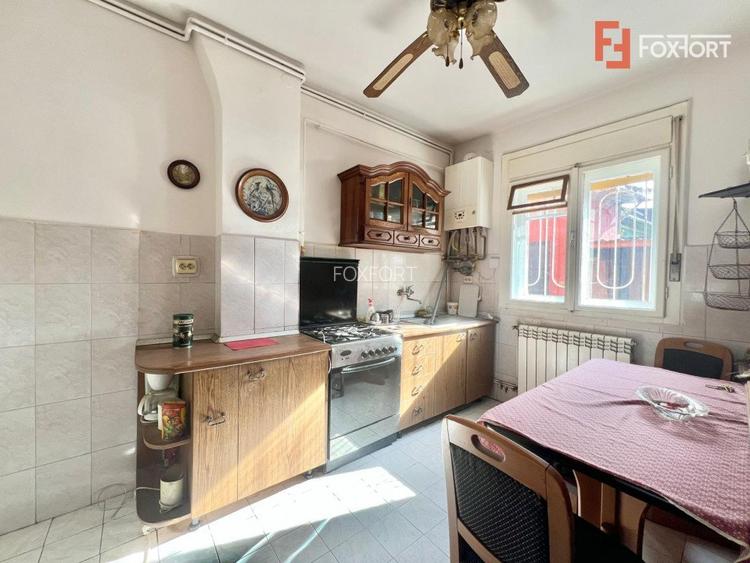 Casa individuala de vanzare cu 3 camere si teren de 510 mp, zona Telegrafului - 10