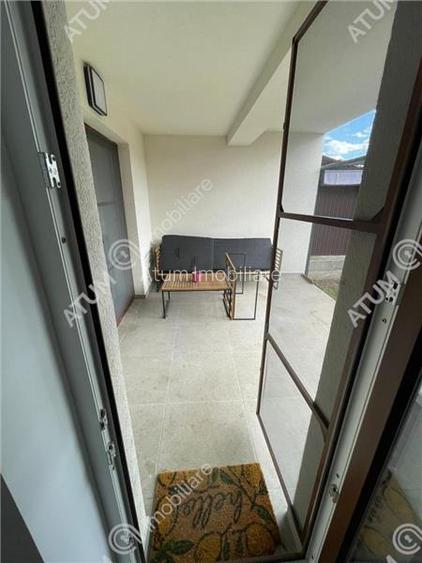 Casa cu 4 camere decomandate si curte libera 180 mp in Selimbar - 15