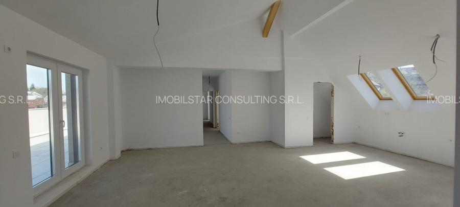 Imobilstar vinde penthouse semifinisat in bloc nou- Zona Papiu - 2