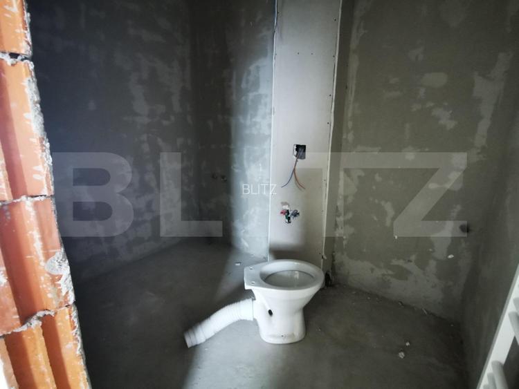 Apartament 3 camere, finisat, 52 mp, semifinisat, zona Teilor - 3